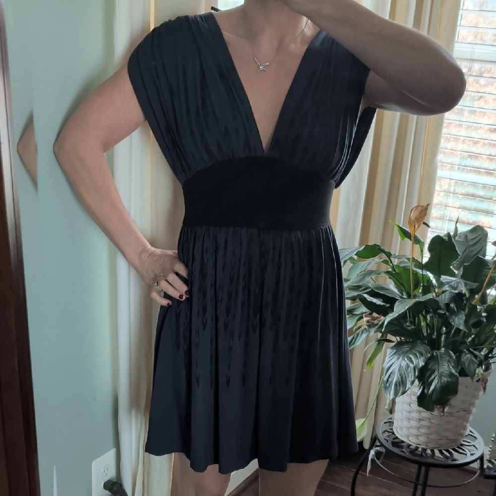 Elegant Black V-Neck Mini Dress